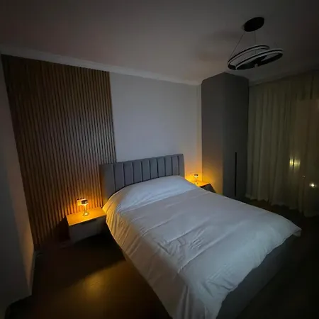 Kev's One Apartment *